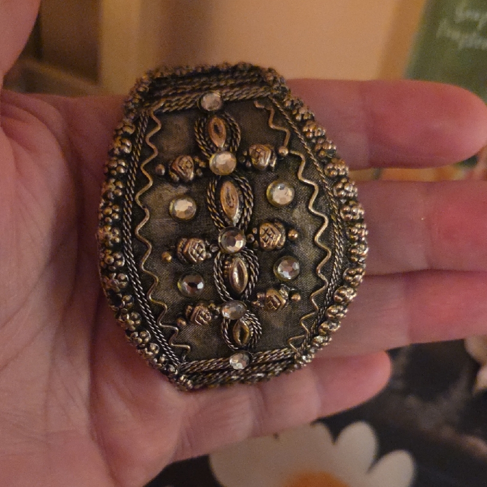 Elegant Gold and Silver Women's Bracelet
